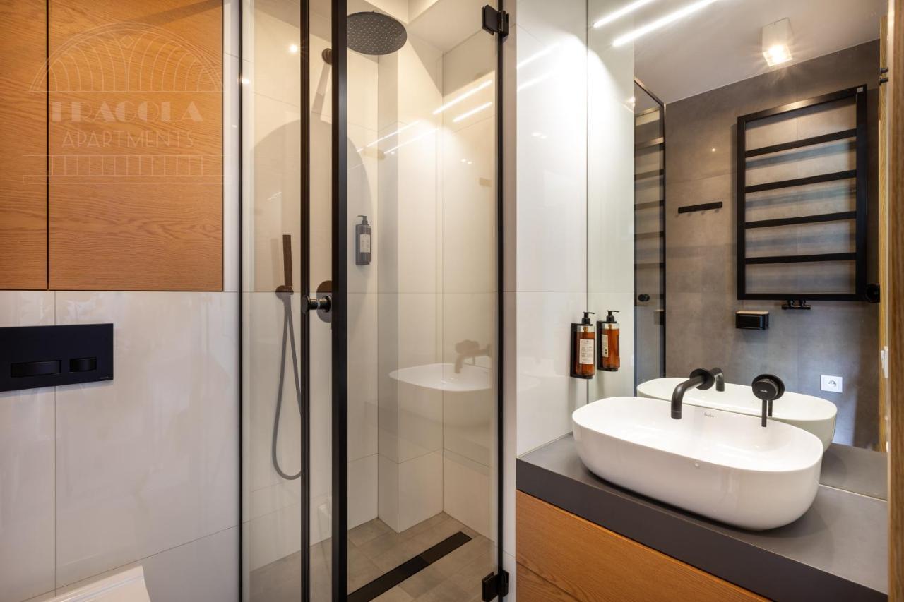 Artsquare Fragola Apartments - City Center Kazimierz Krakow Bagian luar foto